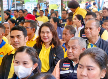 ลงพื้นที่ตรวจราชการเพื่อแก้ไขปัญหาความเดือดร้อนของเกษตรกรด้านแหล่งน้ำ ในพื้นที่จังหวัดนครศรีธรรมราช โดยมี นายประวัติ แดงบรรจง รองอธิบดีกรมส่งเสริมสหกรณ์ และผู้บริหารหน่วยงานสังกัดกระทรวงเกษตรและสหกรณ์ ร่วมลงพื้นที่ ณ โรงเรียนบ้านน้ำร้อน ตำบลสี่ขีด อำเภอส ... พารามิเตอร์รูปภาพ 26